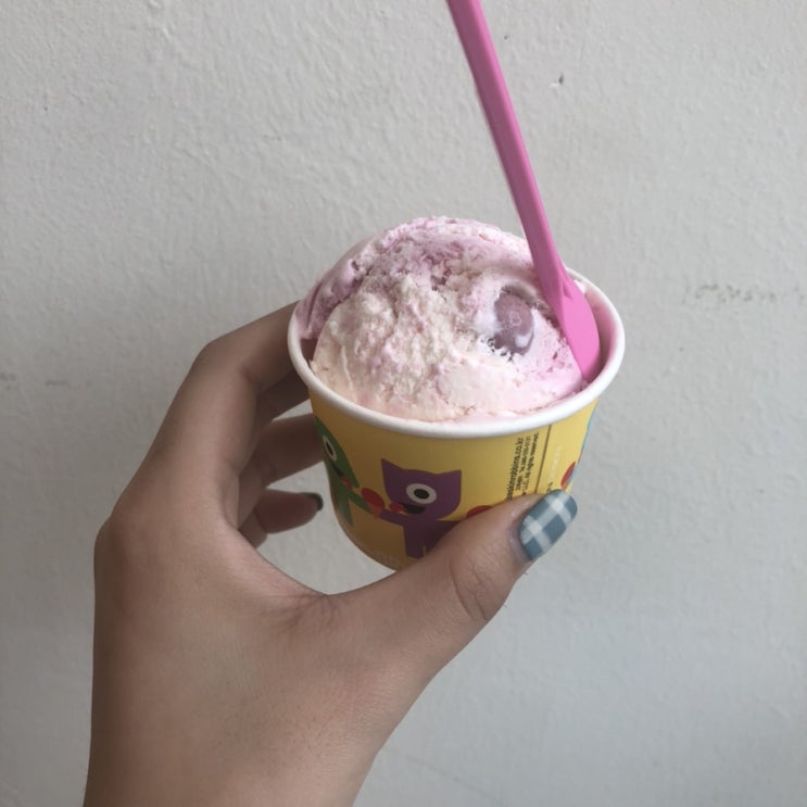  배스킨라빈스 이달의맛 아빠는딸바봉 딸기맛 달달해! (+바뀐 배스킨라빈스 가격 인상)