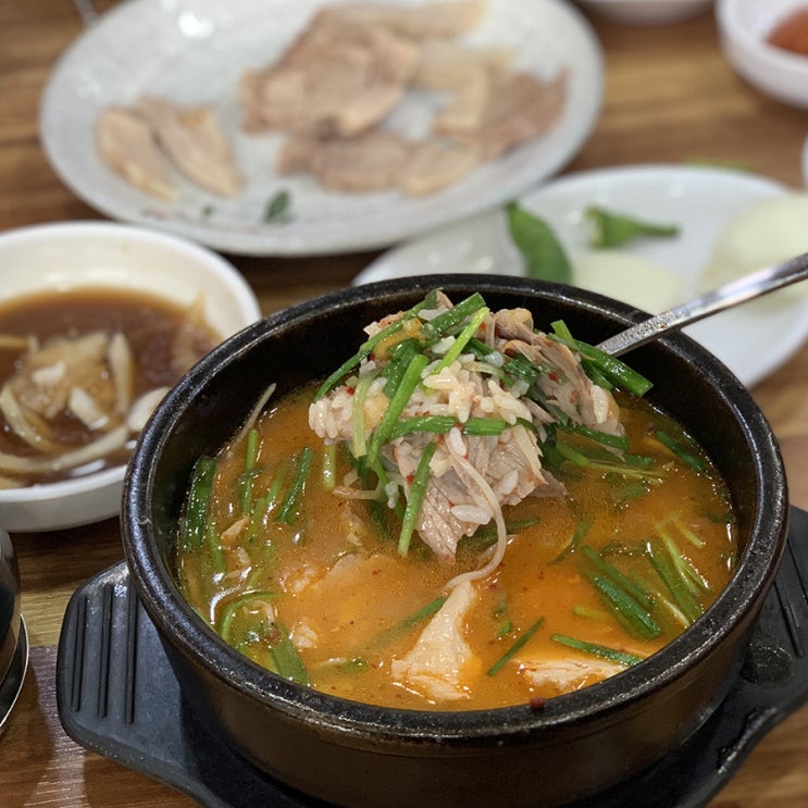  부산 광안리 맛집 : 돼지국밥과 수육이 맛있는 수요미식회 맛집 '수영돼지국밥'