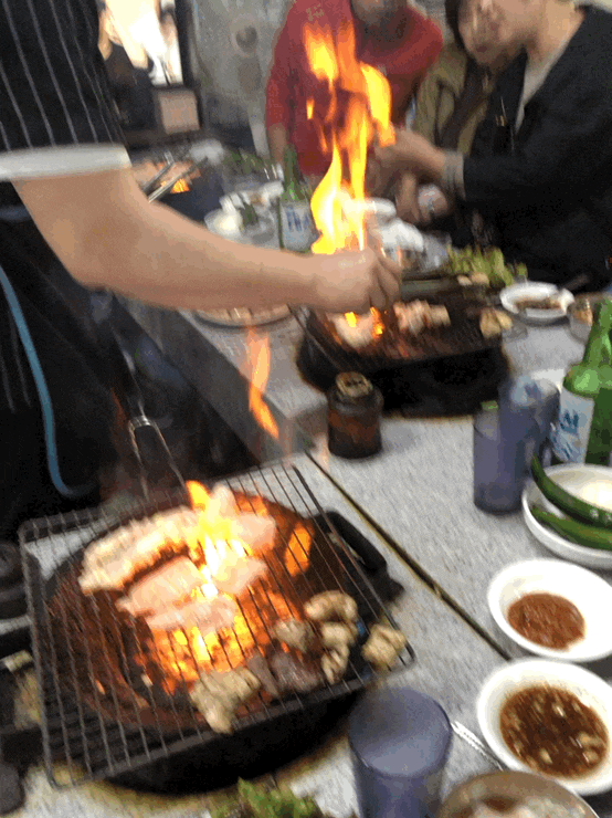  비오는 부산여행 1일차 먹방중심 백화양곱창, 납작만두, 개미집 낙곱새