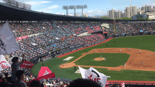  KBO 와일드카드결정전 1차전,LGvsNC,봉중근시구, 포스트시즌,엘지 가을야구