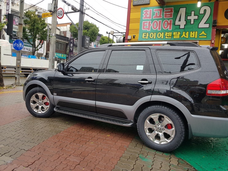 한국 SUV 타이어 모하비 18인치 타이어 RF11 전천후장착하다