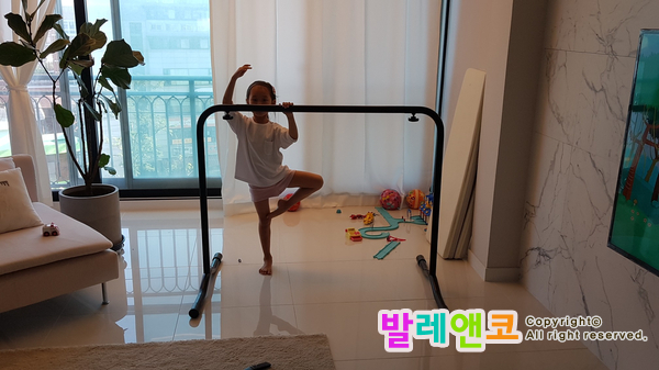  7살 딸에게 알려주는 돈과 기회비용