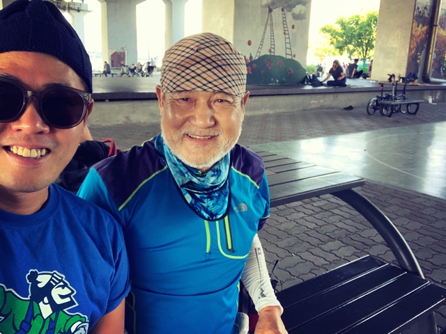 사랑하는 울 흰털보 아부지와 한강 자전거 라이딩~!! 이 계절이 다했네요~! 가을쵝오!!!