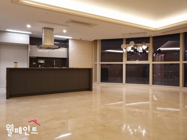 웰페인트의 해운대 두산위브더제니스 인테리어- 거실편 웰페인트의 해운대 두산위브더제니스 인테리어- 거실편