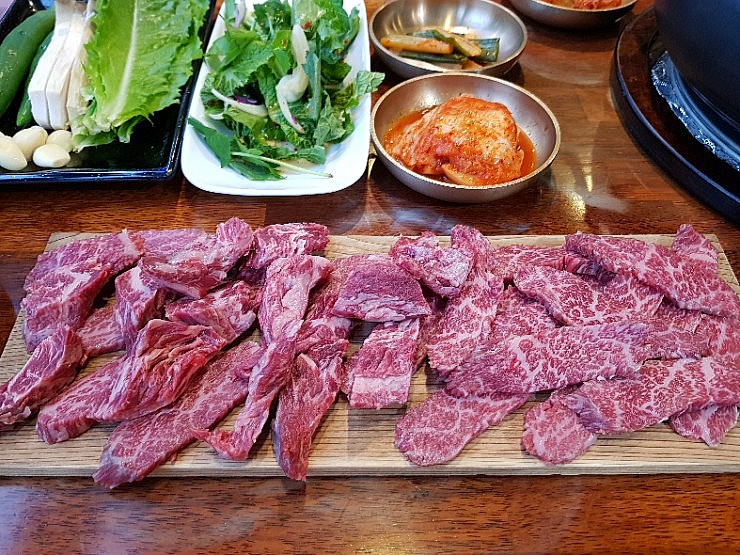  곰탕집에서 먹는 화로숯불구이, 맑은곰탕운중