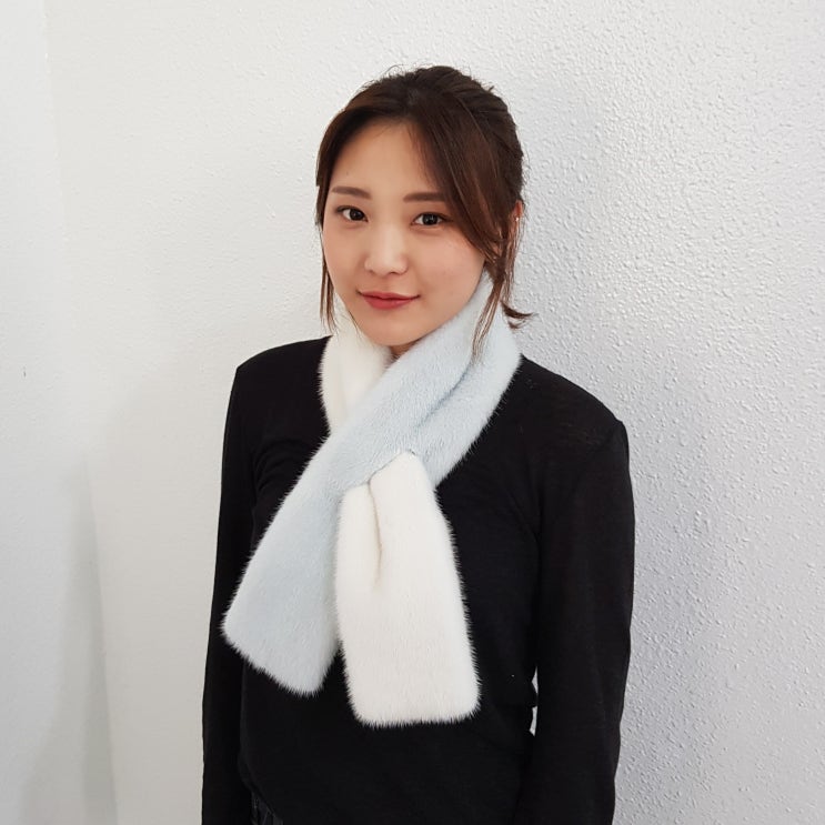  황금모피 통밍크휘메일반반목도리