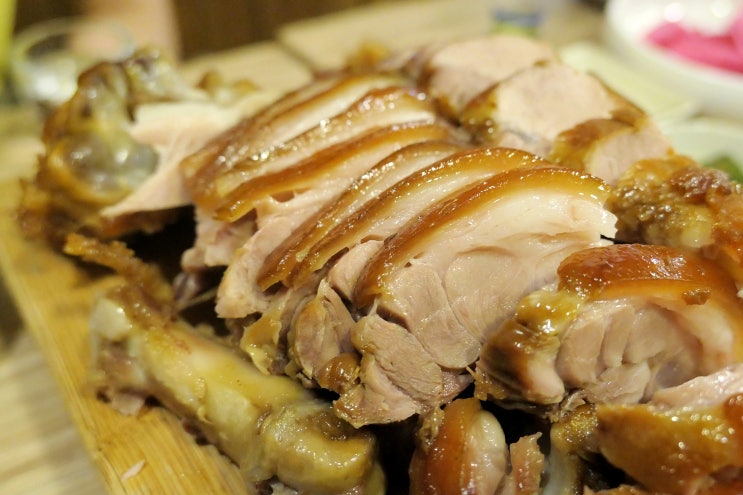  해운대 달맞이 맛집 낭만부엌에서 족발과 칼국수의 꿀조합