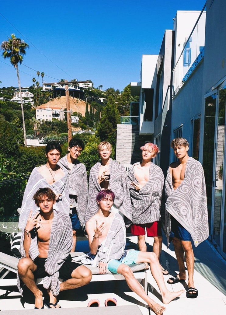  [엑소/백현/카이] Chilling in Hollywood c