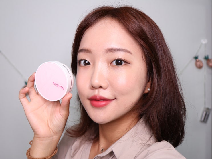  비비드온 워터 레이어링 쿠션! 트렌드위드미 박초롱 쿠션 팩트 광채뿜뿜해