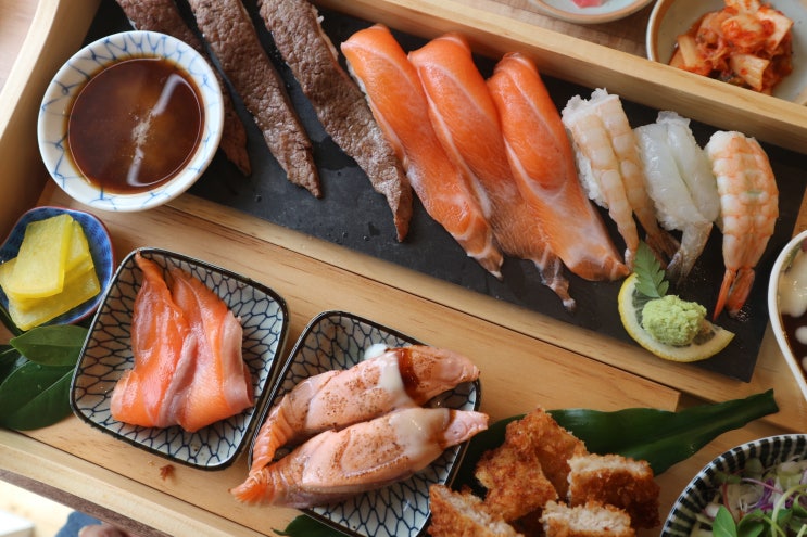  부산 연어 맛집, 해운대 데이트 연어파티파티 '연어로만 센텀점'