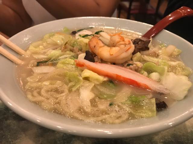  필리핀 맛집 이뽄야리로 오세요