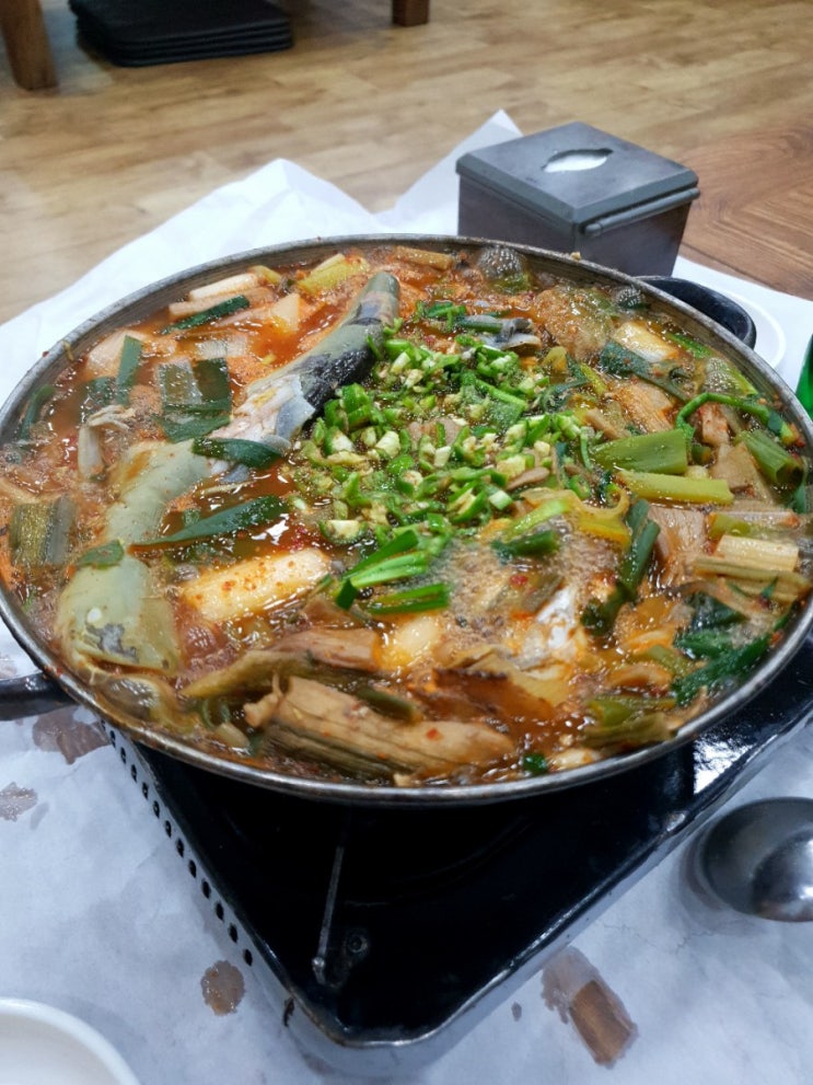  대구 다사 매운탕 맛집 "손중헌원조논메기매운탕"