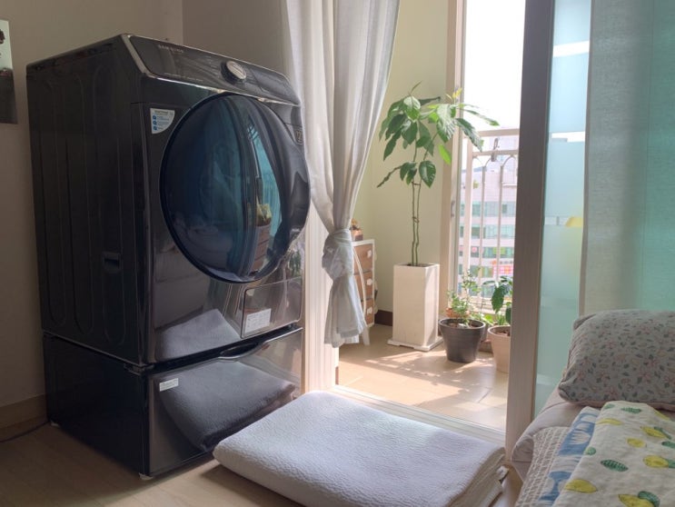 대용량 빨랫감과 두툼한 이불도 한번에 건조해주는 삼성 건조기 그랑데