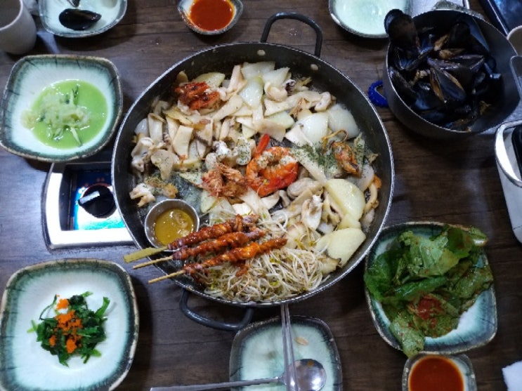  동성로에서 즐기는 맛집 '부산해물철판구이' 해물철판+해물찜+조개전골