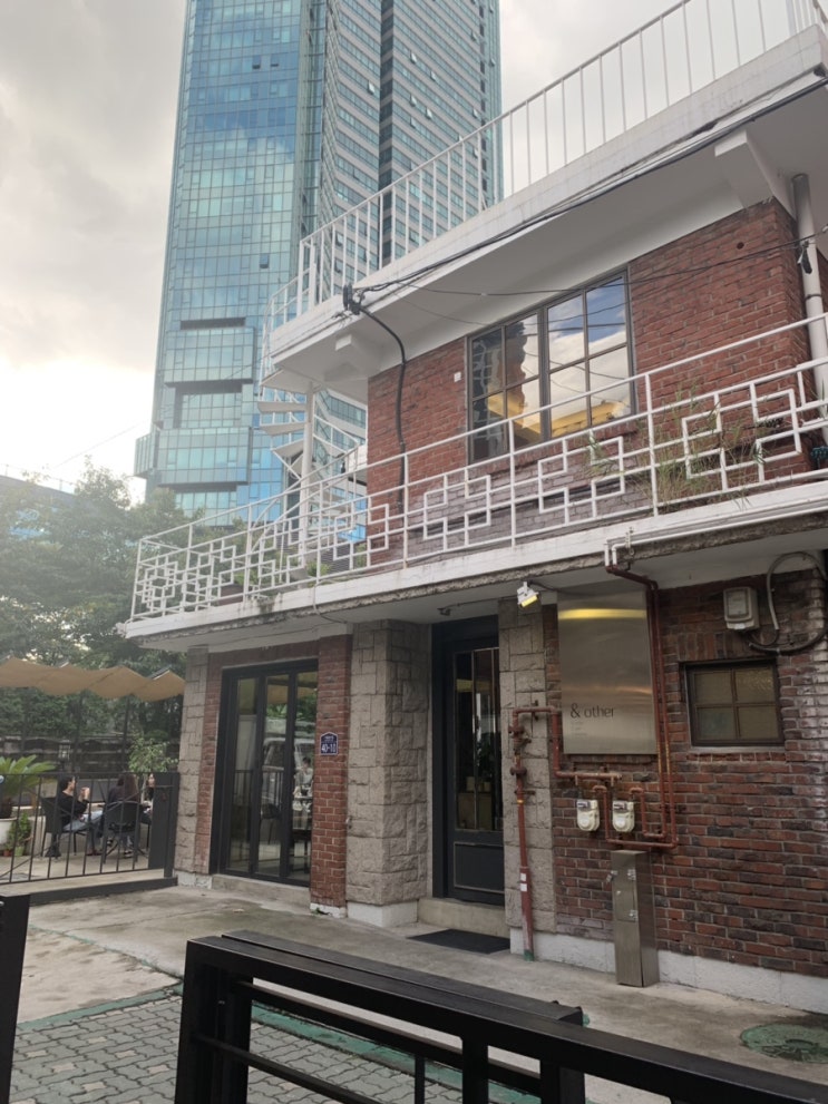  성수동 나들이 : 앤아더 카페 & 엘더버거