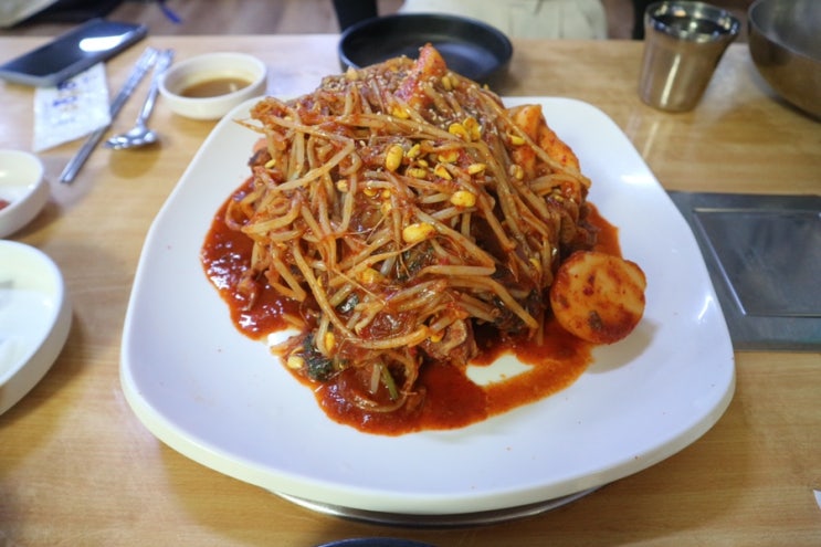  맛있는녀석들 뼈찜 : 한남동 24시뼈다귀감자탕