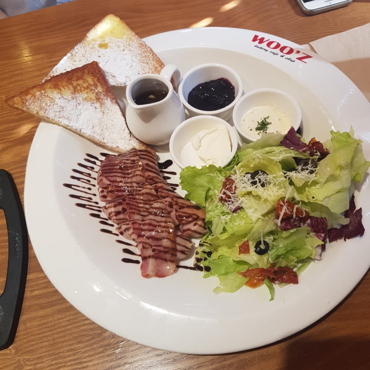  대구브런치카페우즈 빵이 크고 맛있는곳 베이커리추천