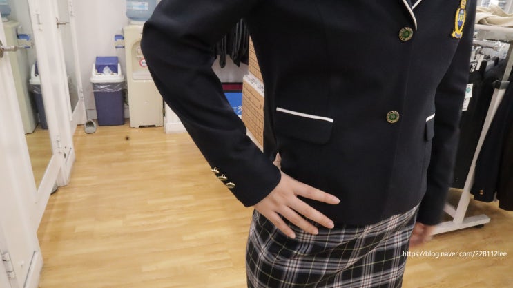  스마트교복 학교주관구매제 1위  예쁜 여자학생복