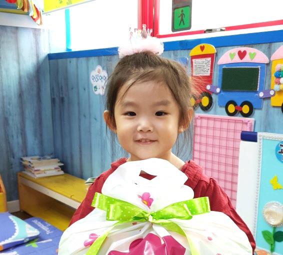  D+86~95일/36개월:: 어린이집 생일파티 / 분유 정체기?