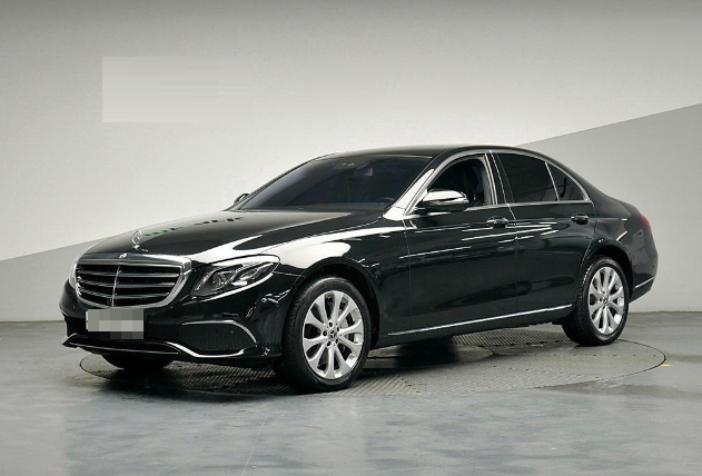  벤츠 e300 4matic 중고 지금이 한창이지