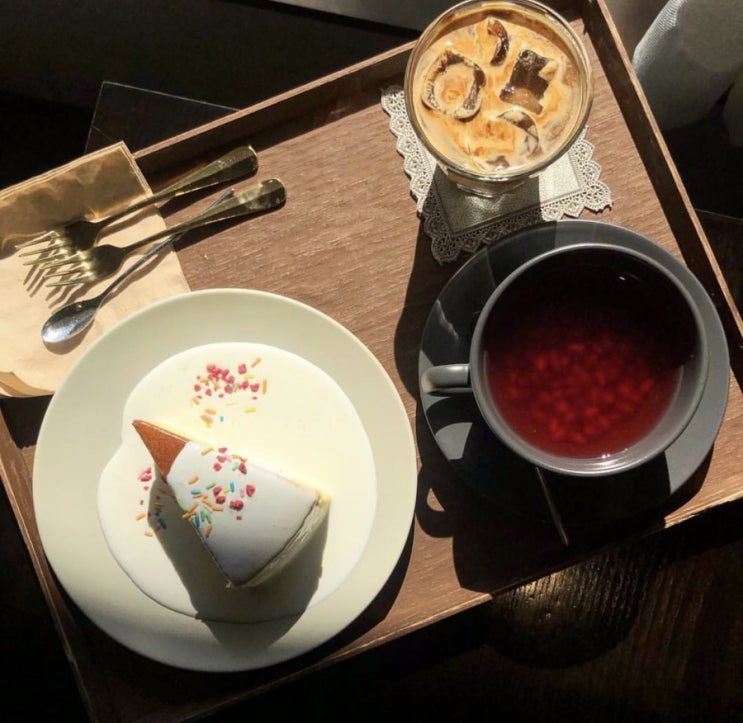  마곡나루역 예쁜 카페 추천, 디저트 맛집 “하롱하롱”