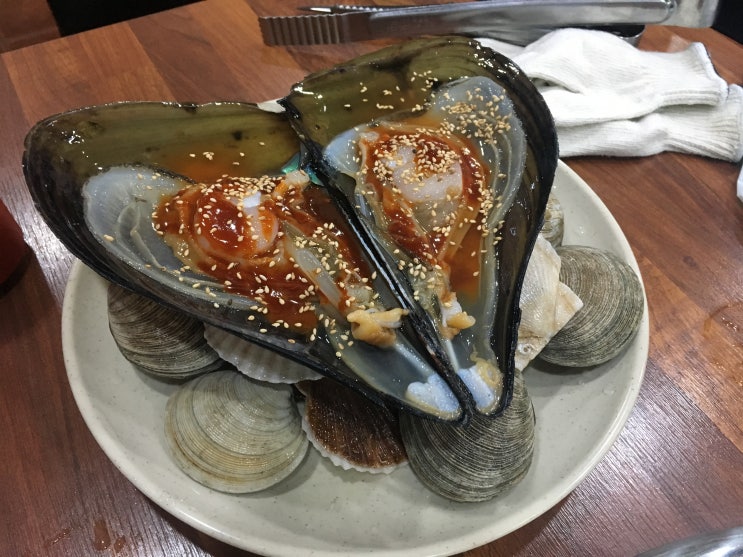  안산고잔동맛집 우리밀청년칼국수 에서 얼큰하게한잔^^