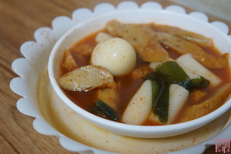  창원 마산 부림시장 '6.25 떡볶이' 국물 떡볶이에 튀김 찍먹! 감칠맛에 자꾸 생각나네 :)