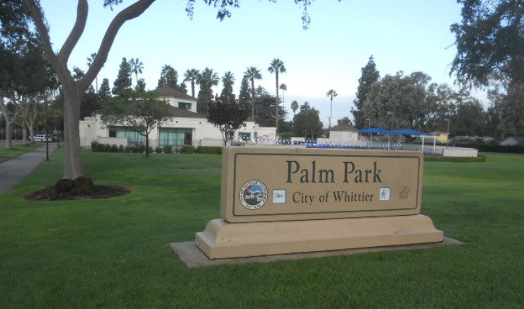 「공원」 City of Whittier Palm Park Center에서 흐린 날을 즐기다