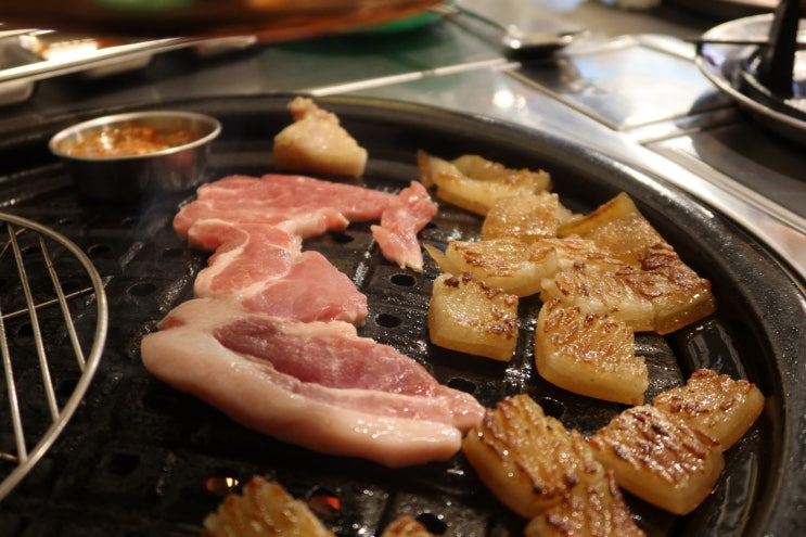  전대 후문 맛집 껍데기클라쓰 가 달라 ~!