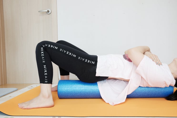  폼폴러 요가매트로 집에서 근력운동 시작