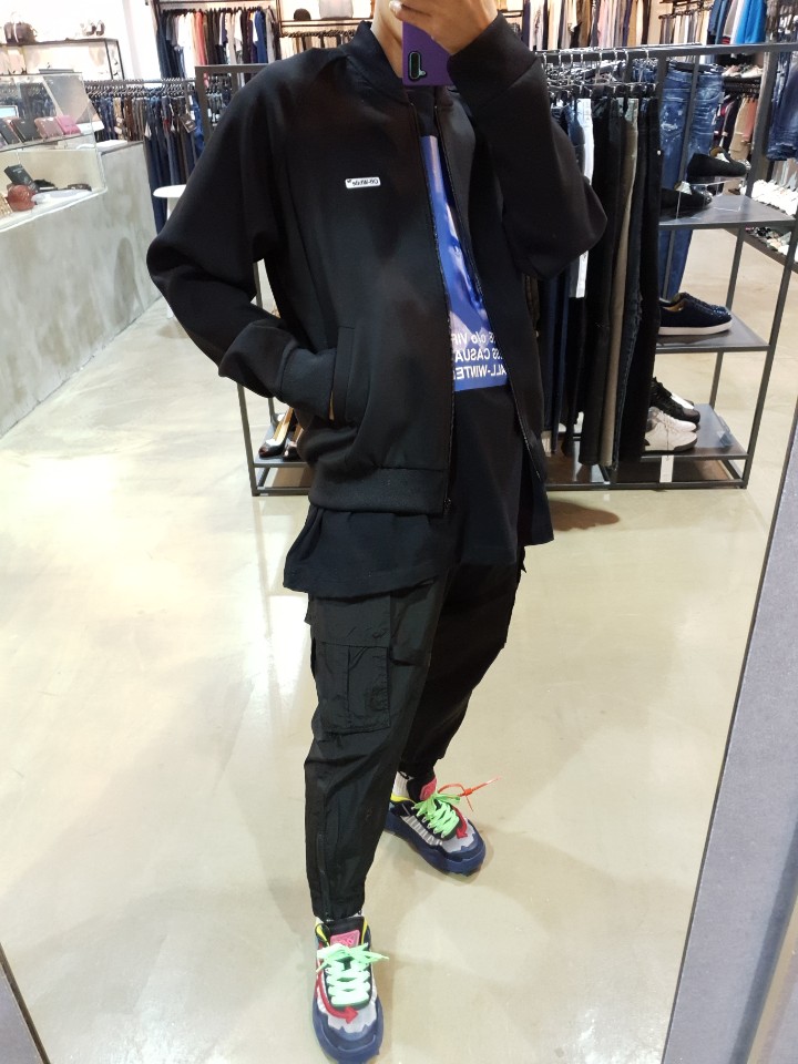  [OFF WHITE] 오프 화이트 로고 자수 패치 집업 자켓 명품 편집샵 부산 위버럭스