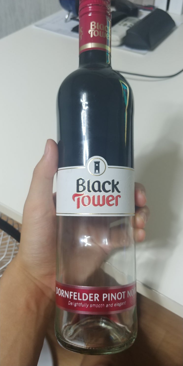 [레드와인/독일] 블랙타워 돈펠더 피노누아(Black Tower DORNFELDER PINOT NOIR)