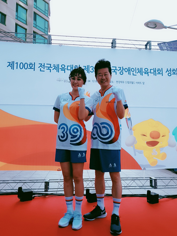  가수 박주희, 전국체전 성화봉송 주자로 선정! 긍정적 에너지 전했다