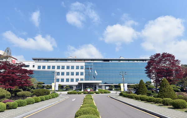 금융위 허가 없이 학교에 보험사업 그 단체는 유죄… 도교육청은 감감