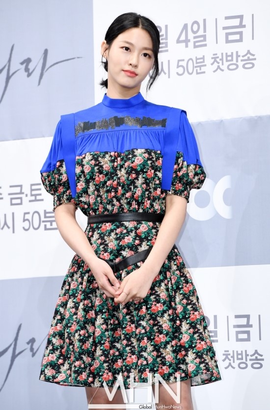설현 '나의 나라의 주체적인 한희재' 설현 '나의 나라의 주체적인 한희재'