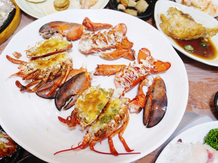  부산 자갈치 맛집 회부터 랍스터구이까지.