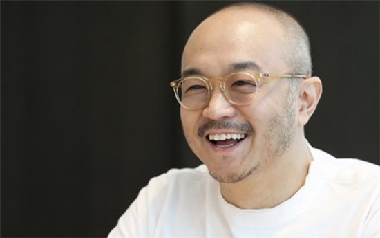  [카카오 대표 조수용] 김지수^조선일보 - 카카오 대표 조수용 "선한 직원과 골칫덩이? 딱 보면 알아" "카카오는 공기업 수준의 미션… 혁신 기회, 사명감 높아" "믿어주는 사람 있었기에 능력 폭발… 똘끼로 버텼다" "브랜드의 핵심은 빼기… 명상과 요가로 자기객관화 훈련"