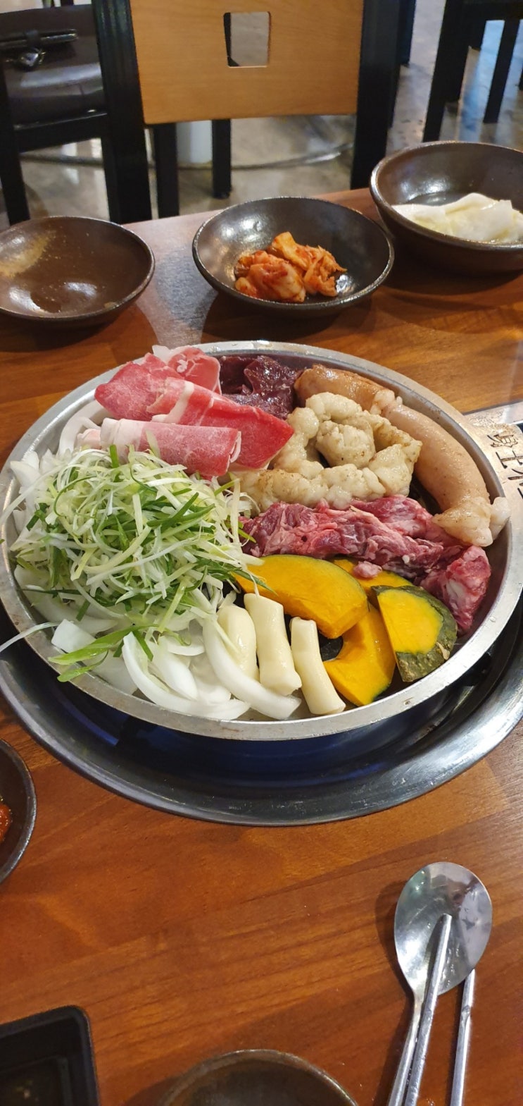 울산 남구 맛집(포항황소곱창/아리랑식탁)