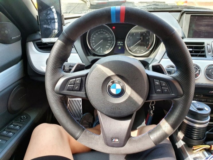 BMW Z4 35IS 핸들커버 [타공가죽+알칸타라]