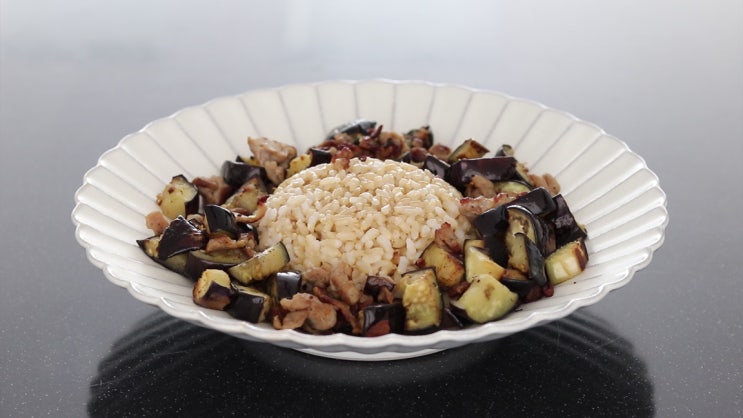  맛있는 가지요리, 돼지고기 가지덮밥
