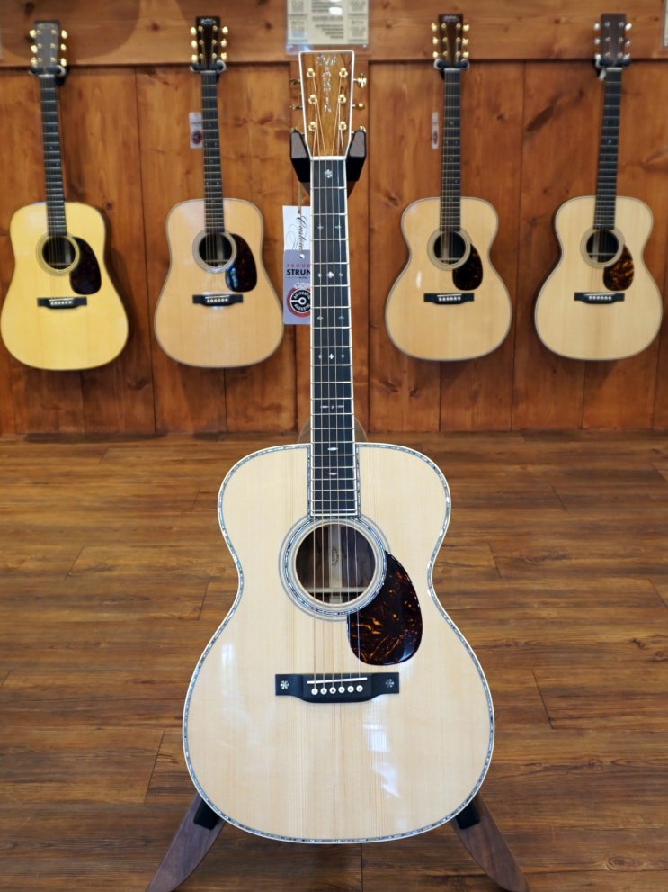  [마틴 기타 커스텀샵] Martinguitar Customshop OM-42 Crimson Cocobolo Custom / OM42 크림슨 코코볼로 커스텀