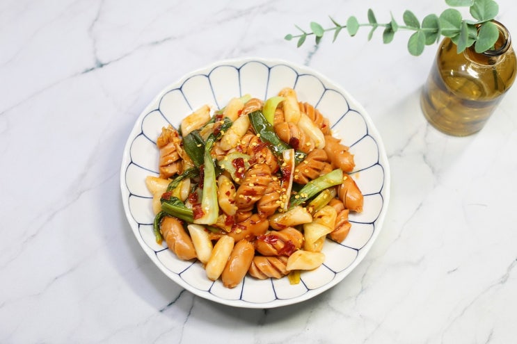  비엔나소시지볶음 & 소시지떡볶이/ 케찹과 칠리소스로 매콤달콤하게~