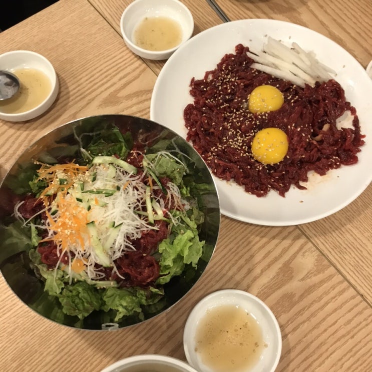  광장시장 창신육회에서 육회+육회비빔밥 클리어!
