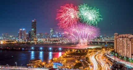 ‘서울세계불꽃축제 2019’ 개최…여의도 밤하늘 수놓는다