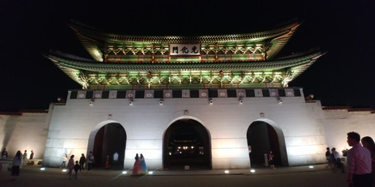  껌딱지와의 경복궁 밤 여행//