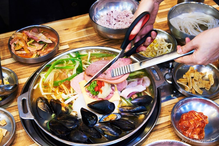  대전 부대찌개 지존 세이백화점맛집을 찾아서 - 장혁민부대찌개