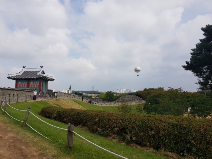  수원화성문화제/행궁동예쁜카페/카페시즌잇/행궁동맛집/골목집/묵은지찜맛집/화성행궁데이트//행궁동식빵맛집/베어브레드/봉녕사사찰음식대향연/봉녕사행사/순두부아이스크림/묘덕스님연잎밥/걸어서집