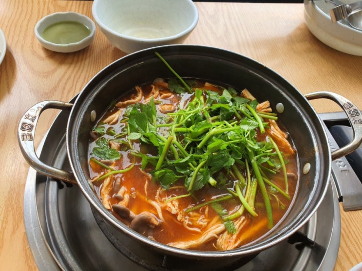  금정구청룡동맛집 : 얼크니손칼국수()가성비최고!! 완전맛집인정