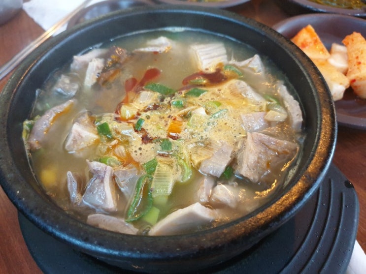  서오릉 맛집 휴일 간편 아침식사 여명양평해장국서오릉점 내장탕 선지해장국 좋습니다.