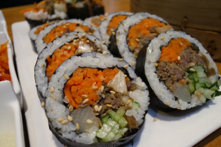  마산 합성동 맛집 합성동 밥집 [바르다김선생] 불고기 김밥, 철판 불고기 덮밥, 새우 표고 만두